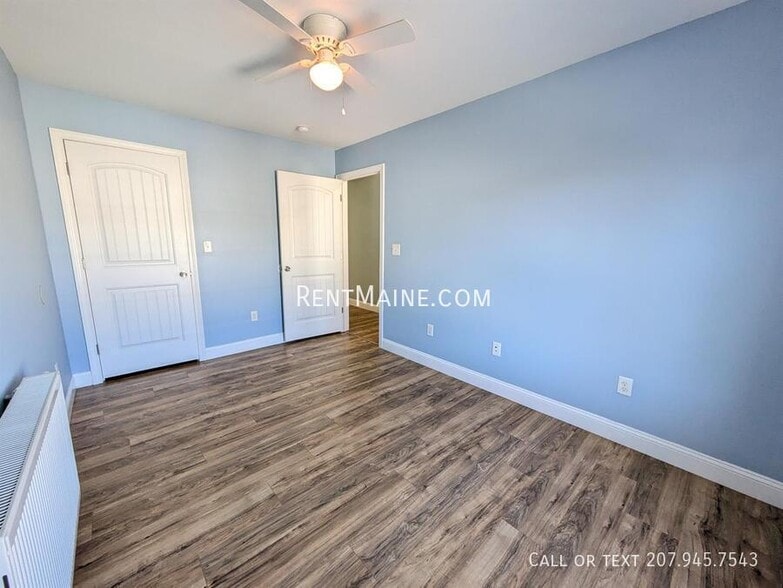 Building Photo - 13 Basketball Ct