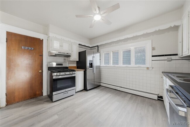 Building Photo - 691 Columbus Pkwy