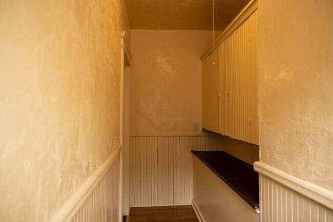 Building Photo - 42 Dorchester St