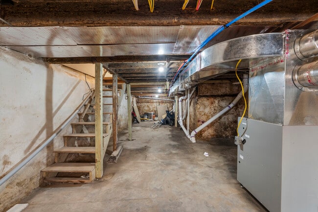 Building Photo - 2418 N 16th St