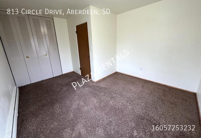 Building Photo - 2104 3rd Ave SE