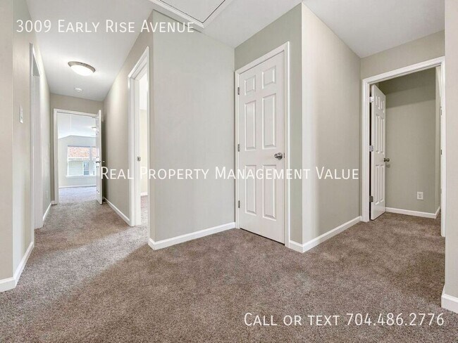 Building Photo - 3009 Early Rise Ave
