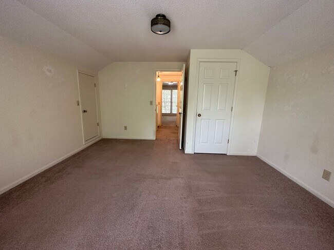 Building Photo - 3 Bed/2 Bath Home in Seneca, SC