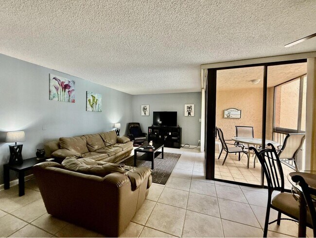 Building Photo - 955 Dotterel Rd