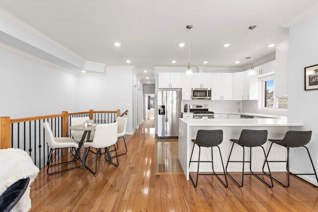 Building Photo - 43.5 Belmont Ave