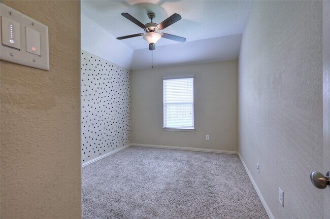 Building Photo - 3823 Cactus Field Ln