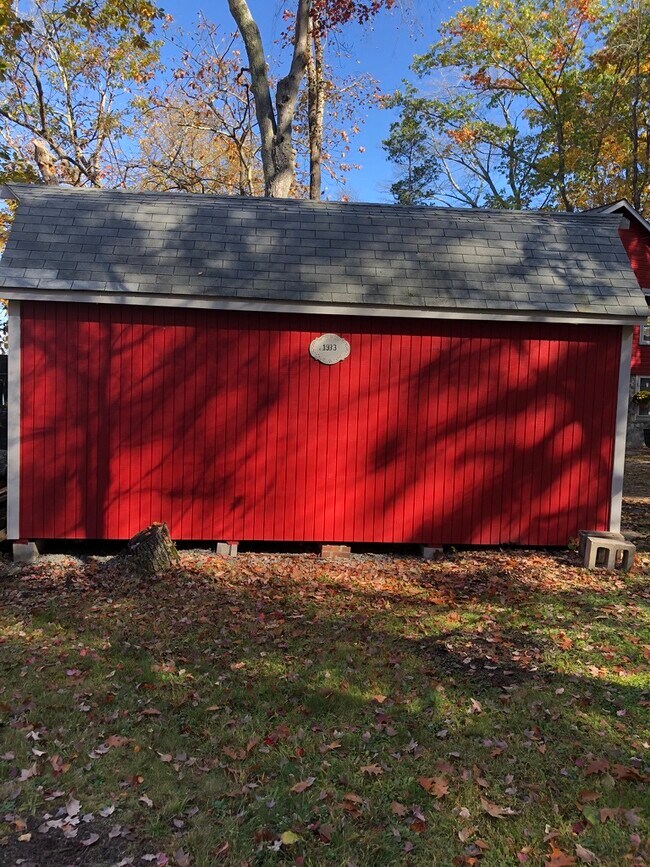 Building Photo - 38 Bumpy Ln