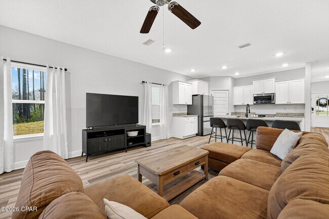 Building Photo - 224 Butler Cv
