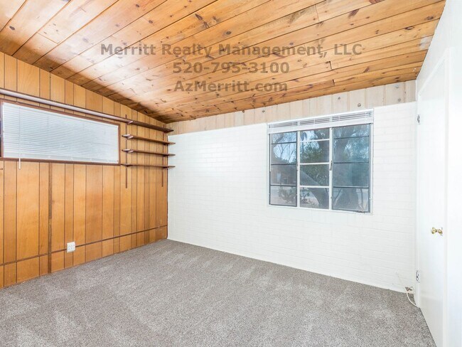 Building Photo - Perfect 3 bdrm 2 bath home in quiet centra...