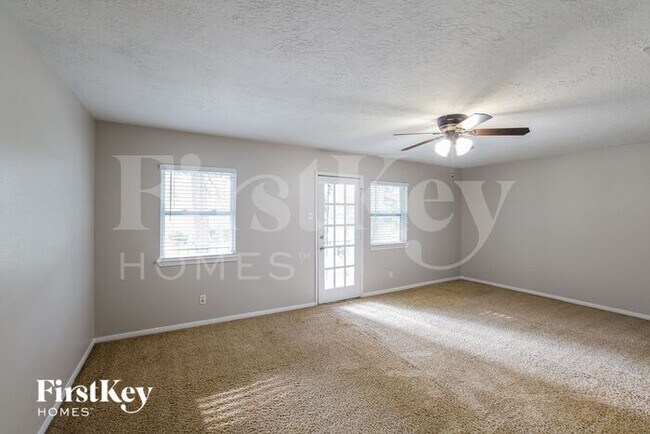 Building Photo - 25603 Pecan Valley Cir