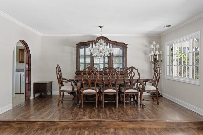 Building Photo - Welcome to this Beautiful Ranch-Style Home...