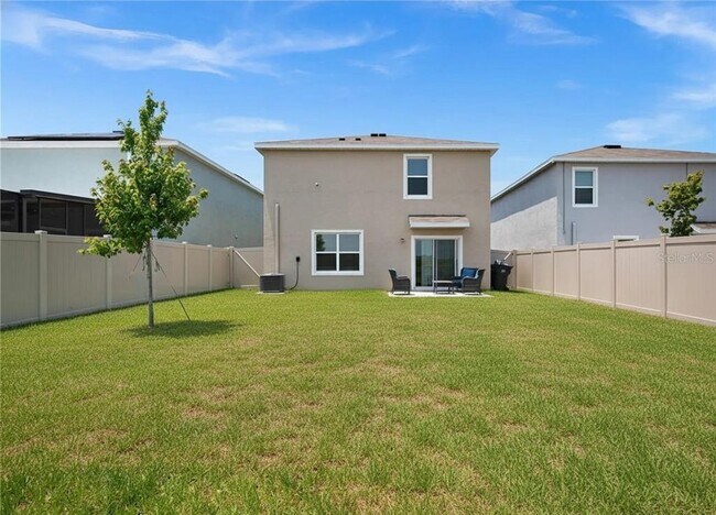 Building Photo - 17046 Oval Rum Dr