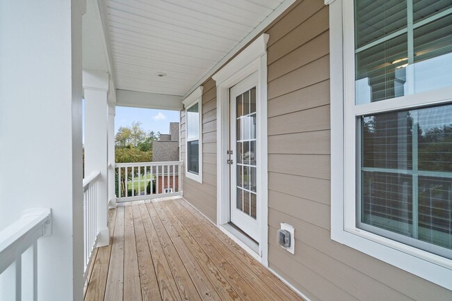 Building Photo - This Almost New Construction home, with 5 bedrooms & 4 baths