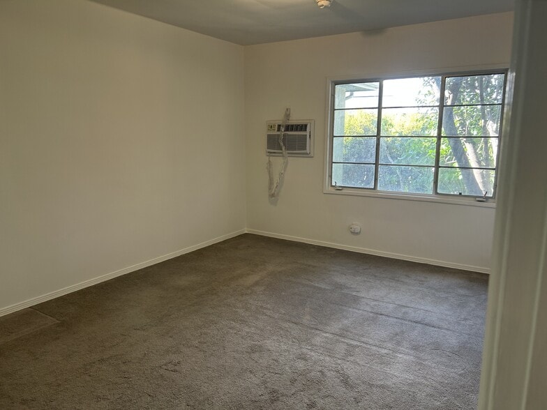 Bedroom - 4191 Dixie Canyon Ave