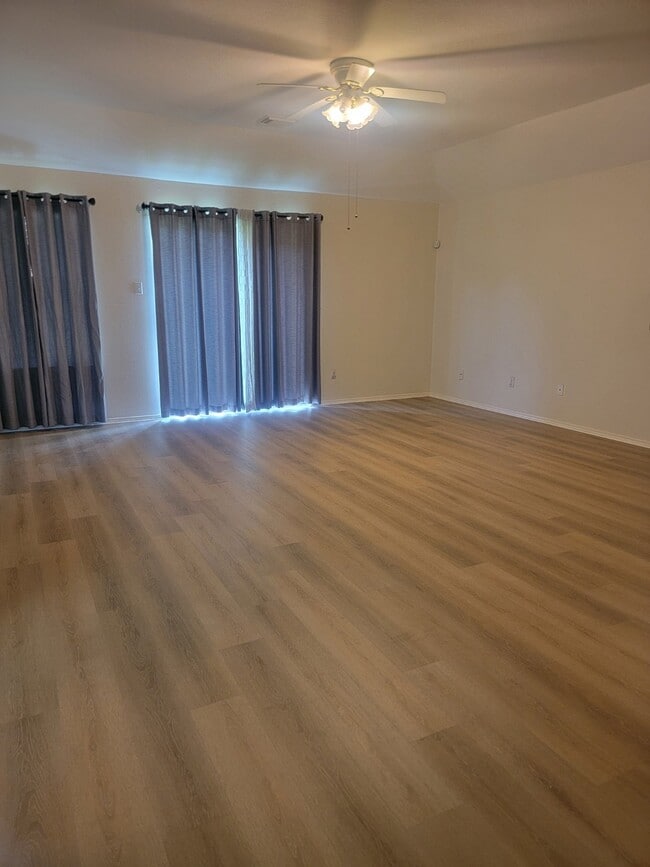 Building Photo - 16350 Angel Island Ln