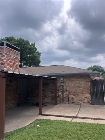 Building Photo - 721 Lindenwood Dr