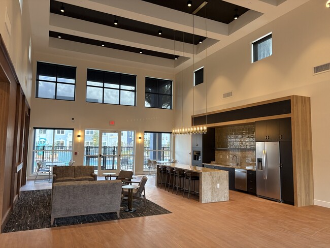 Building Photo - 52 at Park