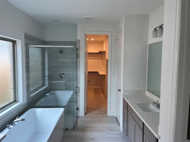 Building Photo - 9644 Mount Brewer Ln