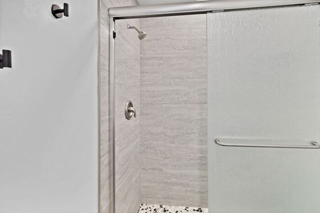 Building Photo - Stylish & Move-In Ready Homes in the Desir...