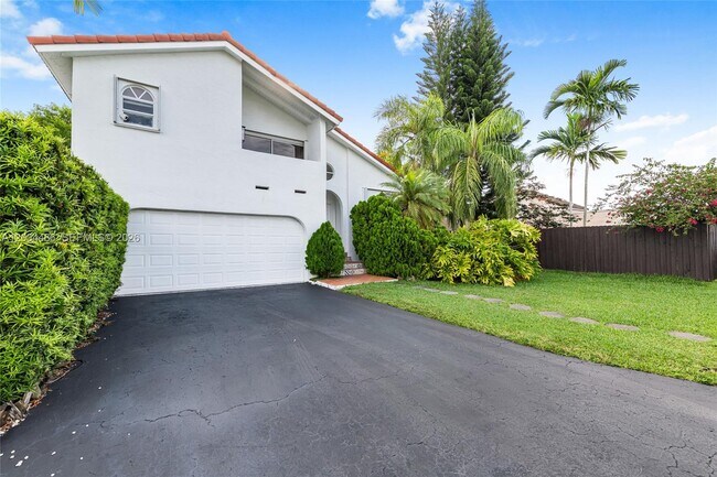 Building Photo - 6768 SW 104th Ave