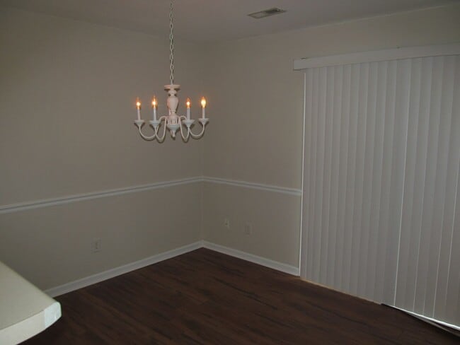 Building Photo - Clemmons Location