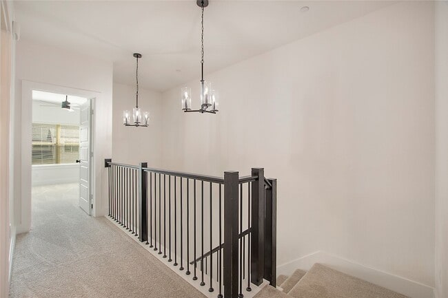 Building Photo - 4413 Cave Spgs St