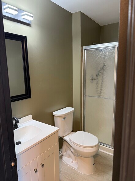 Bathroom 1 - 114 Fort Evans Rd NE