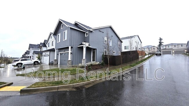 Building Photo - 906 NW 178th St