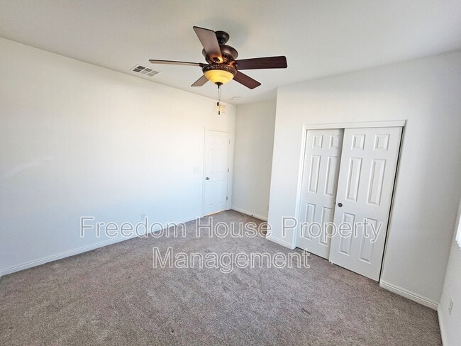 Building Photo - 3543 E Wallowa Dr