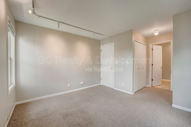Building Photo - 293 Regal Ct