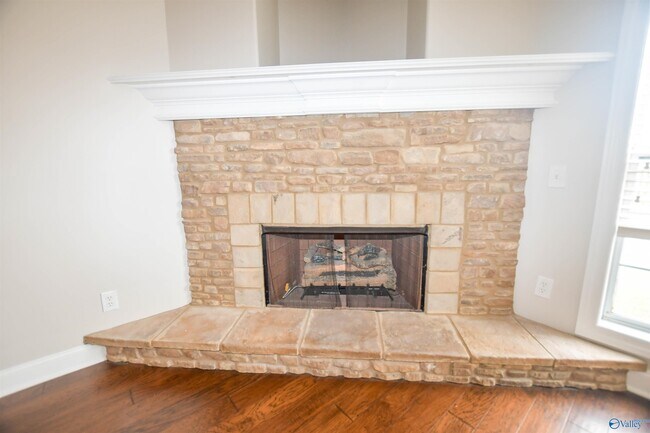 Building Photo - 103 Galt Ln