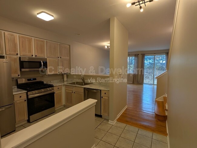 Building Photo - 3043 Kentshire Cir