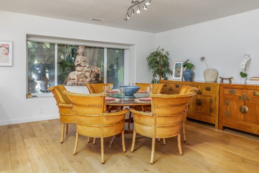 Building Photo - 5400 Carlsbad Blvd