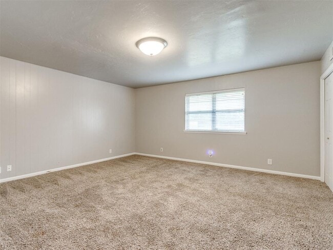 Building Photo - 1617 Avondale Dr
