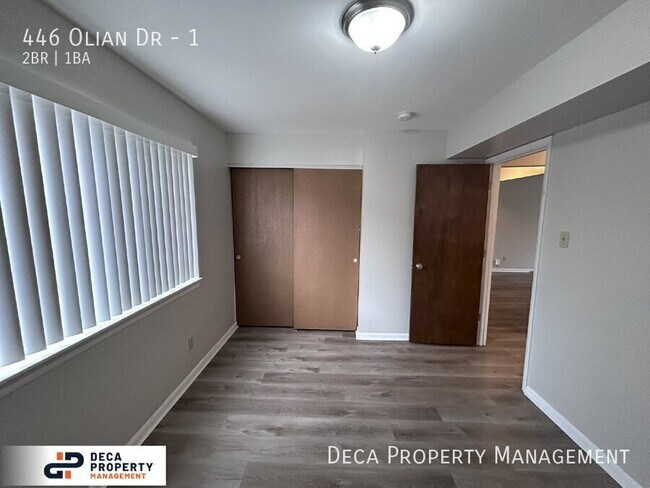 Building Photo - 446 Olian Dr