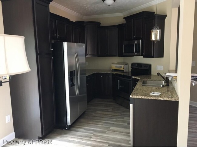 Building Photo - 3114 Wedgewood Dr
