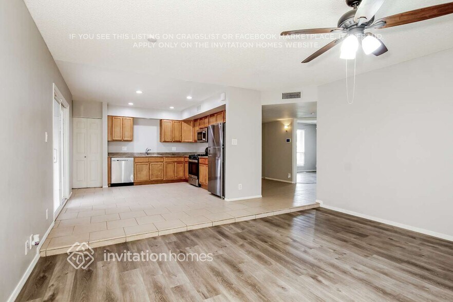 Building Photo - 3534 W Mercer Ln