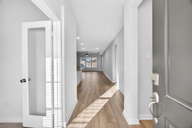 Building Photo - 21827 Blue Daisy Ct