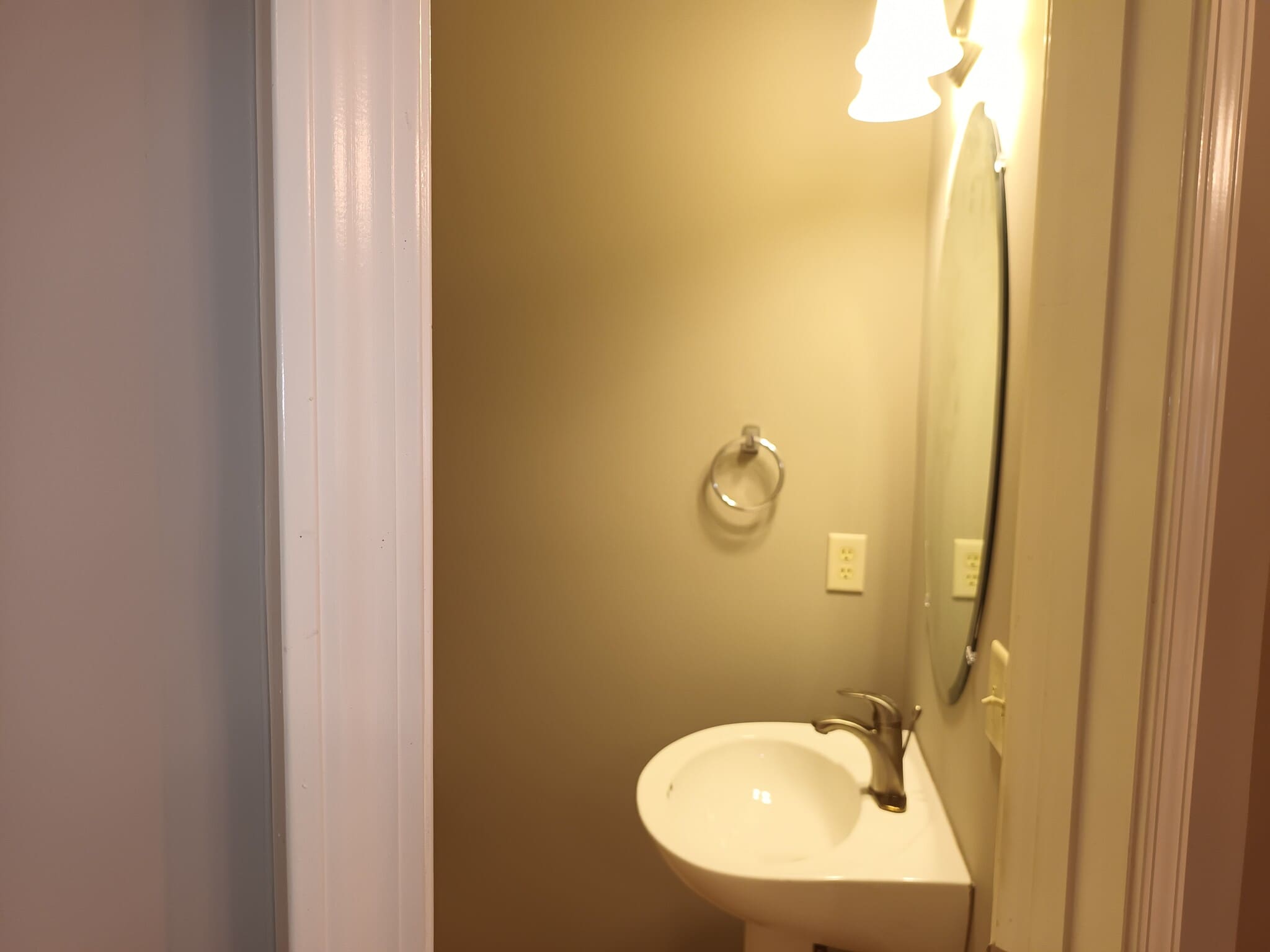 Half Bath - 2626 Nashboro Blvd