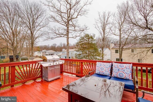 Building Photo - 8280 Wold Den Ct