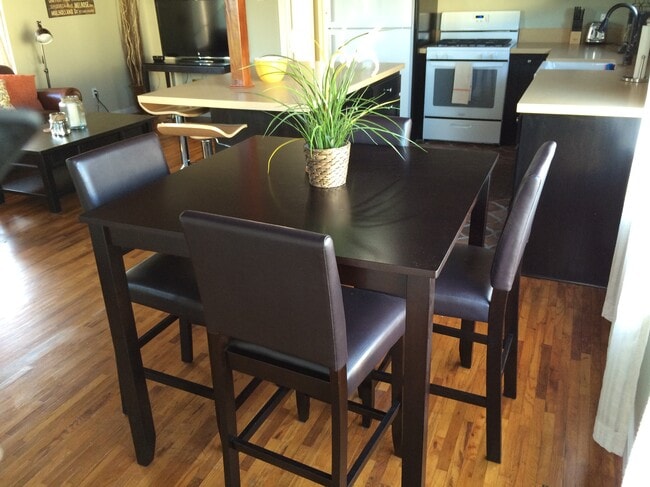 Dining area (currently unfurnished) - 1219 17th St