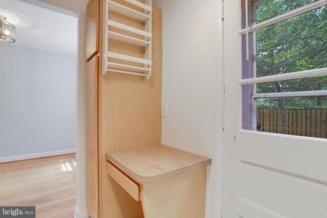 Building Photo - 3369 S Stafford St