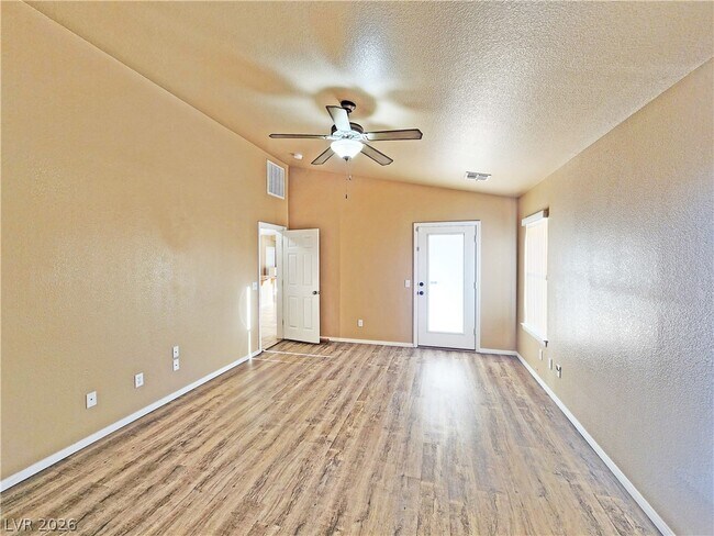 Building Photo - 3680 Ravine Ave