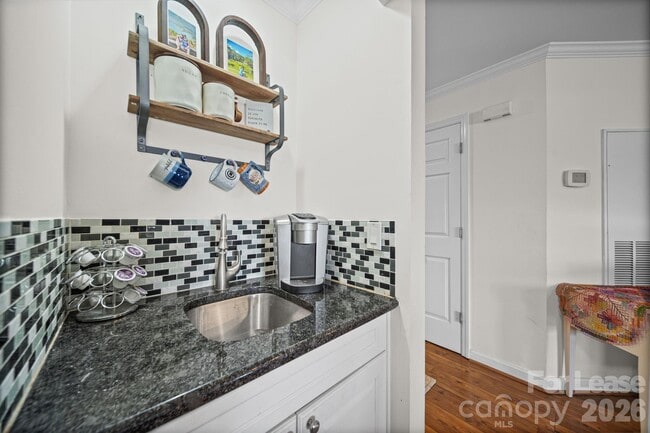 Building Photo - 18637 Vineyard Point Ln
