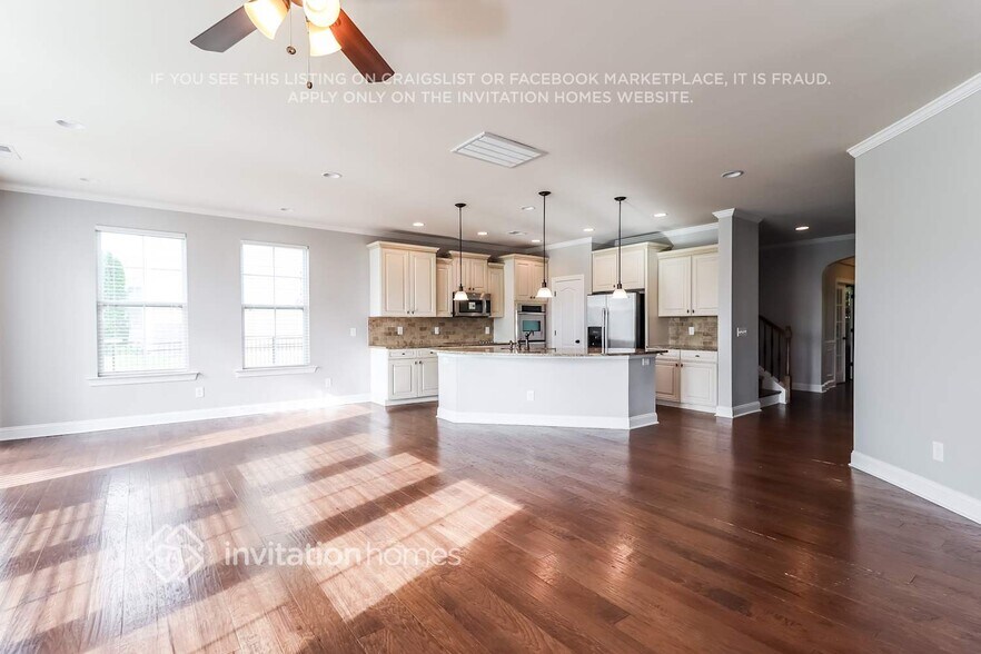 Building Photo - 111 Rainberry Dr