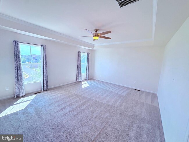 Building Photo - 1071 Coastal Ave