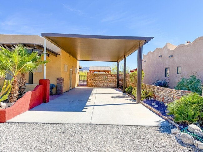 Building Photo - 13289 Onammi Ave