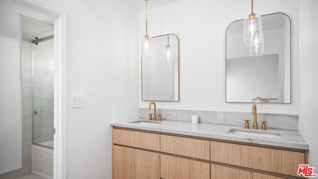 Building Photo - 35 Village Pkwy