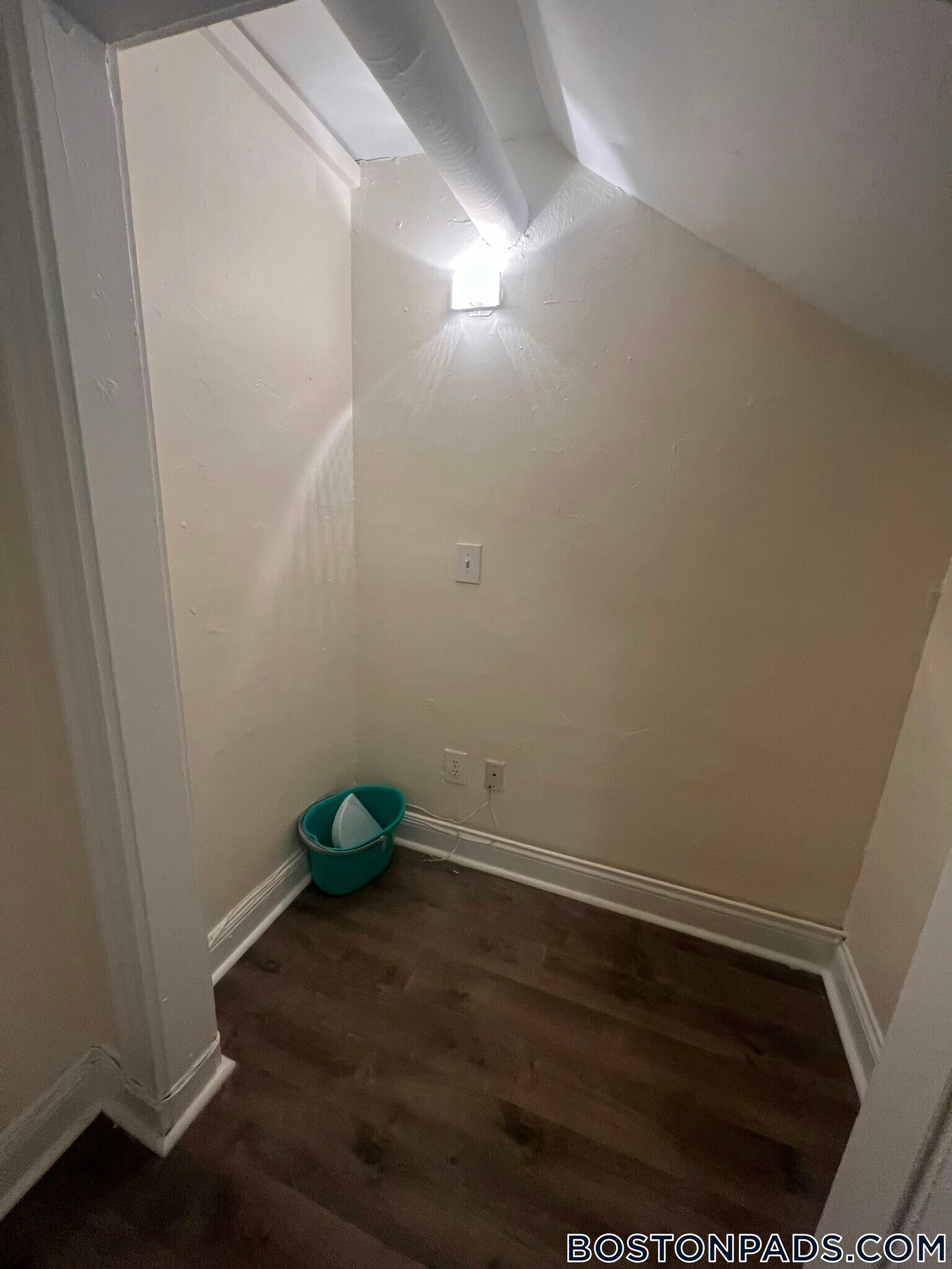 Building Photo - 7 Barrows St