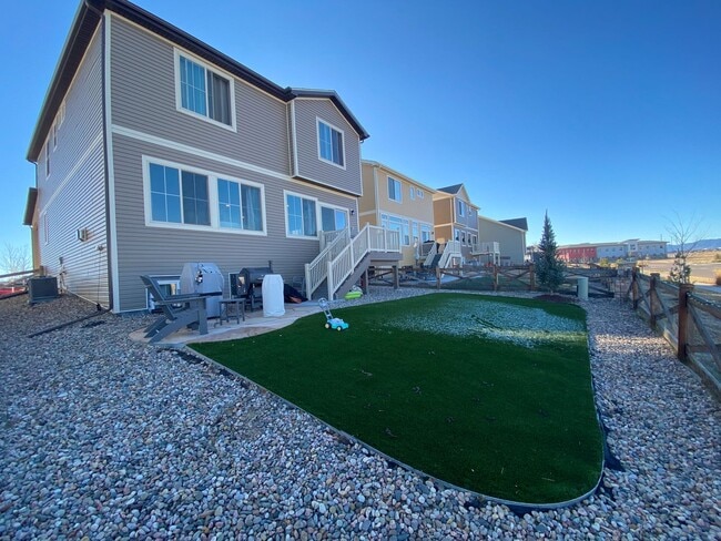 Building Photo - 4 Bed 4 Bathroom Home in Banning Lewis With Fished Basement!!